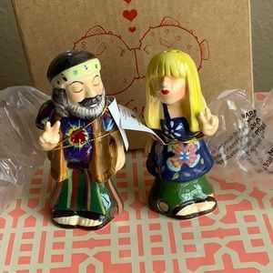Westland Mwah! Hippie Woodstock Salt and Pepper